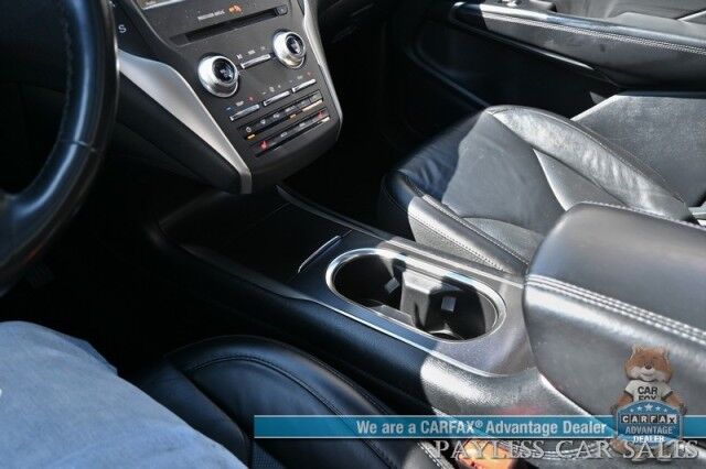 2017 Lincoln MKC Select / AWD / Auto Start / Power & Heated Leather Seats / Navigation / Panoramic Sunroof / Blind Spot Alert / Bluetooth / USB Input / Back Up Camera / Power Liftgate / 25 MPG Anchorage AK
