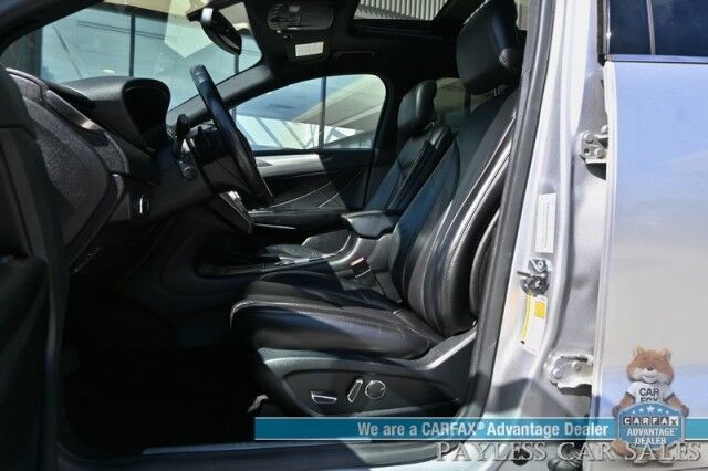 2017 Lincoln MKC Select / AWD / Auto Start / Power & Heated Leather Seats / Navigation / Panoramic Sunroof / Blind Spot Alert / Bluetooth / USB Input / Back Up Camera / Power Liftgate / 25 MPG Anchorage AK