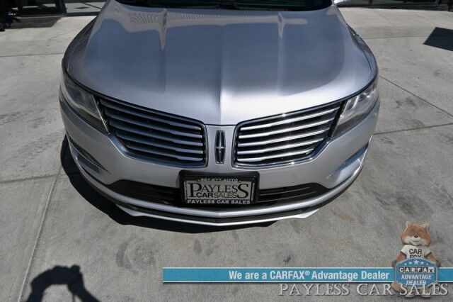 2017 Lincoln MKC Select / AWD / Auto Start / Power & Heated Leather Seats / Navigation / Panoramic Sunroof / Blind Spot Alert / Bluetooth / USB Input / Back Up Camera / Power Liftgate / 25 MPG Anchorage AK