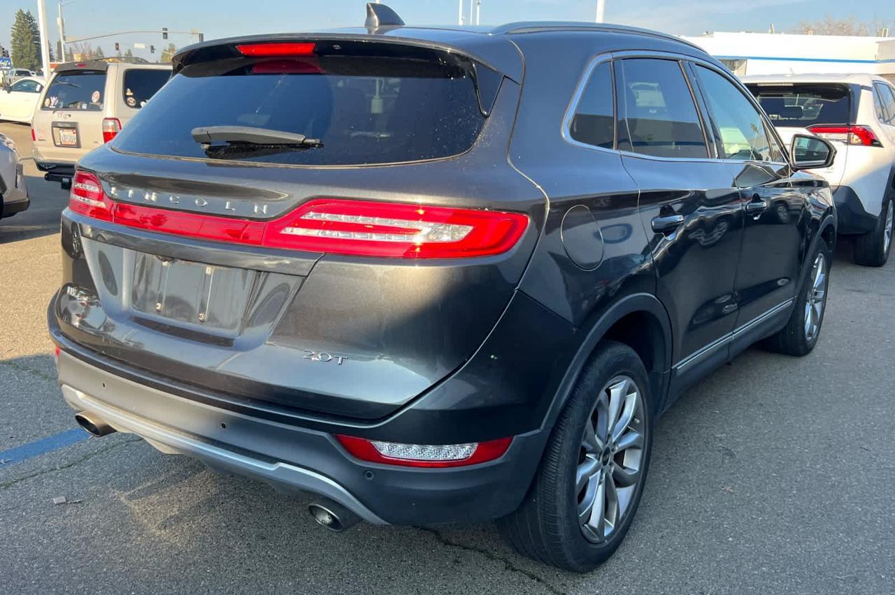 2017 Lincoln MKC Select