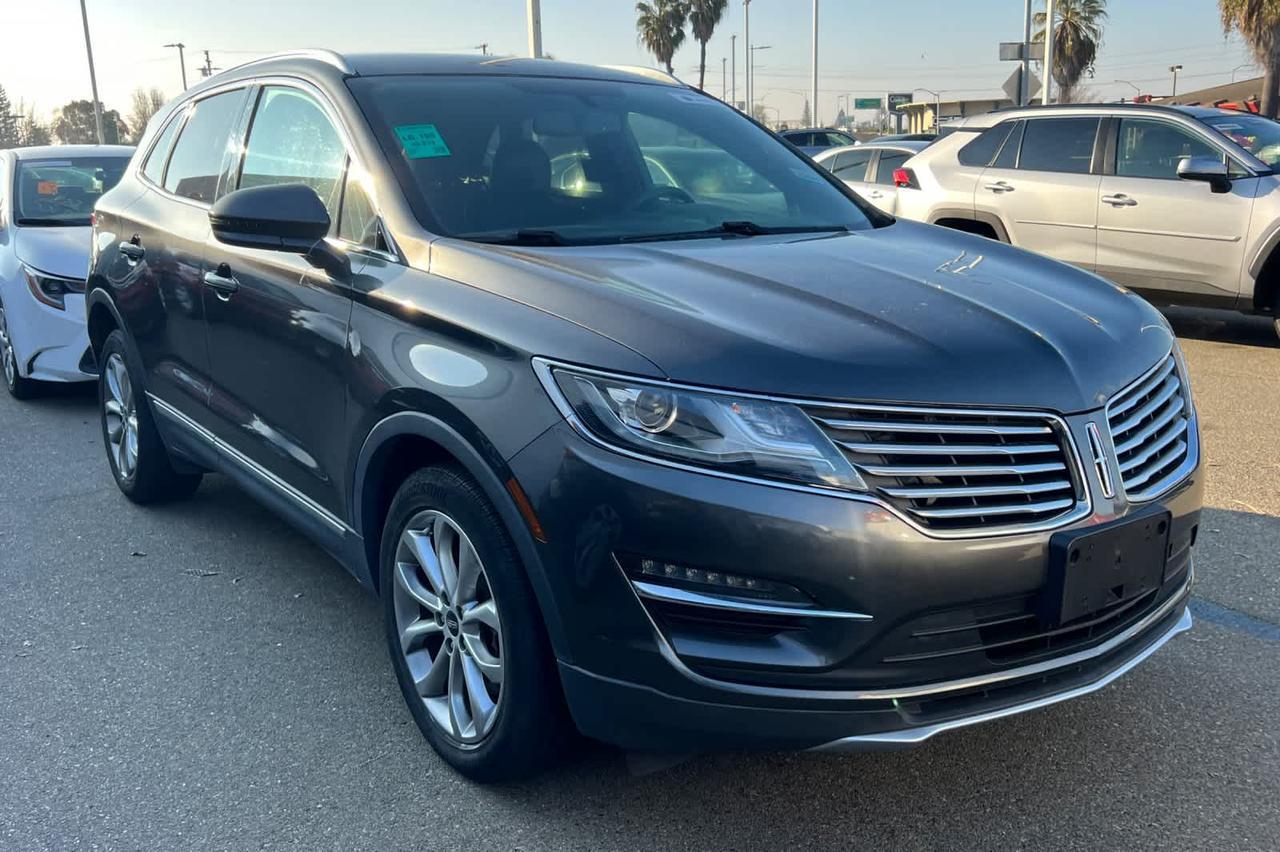 2017 Lincoln MKC Select