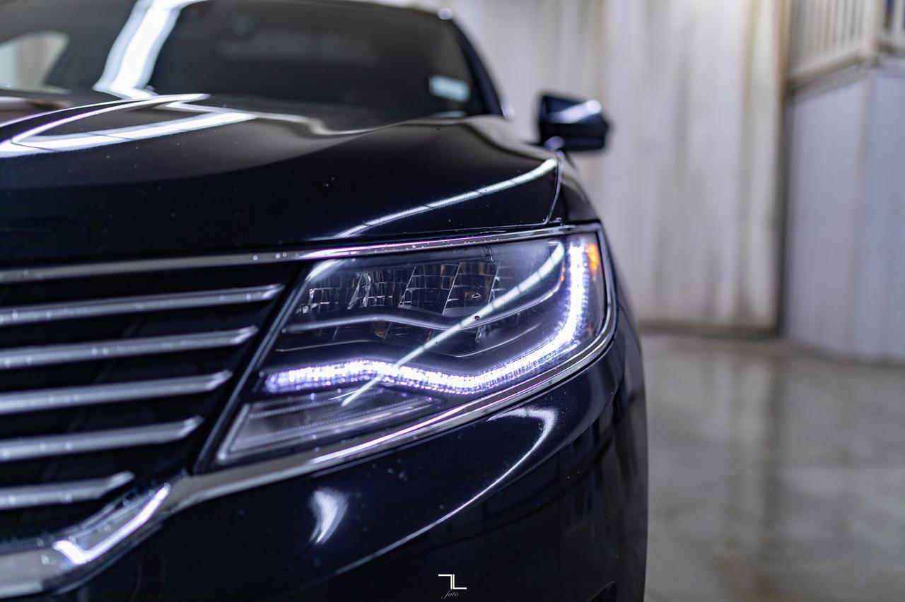 2017 Lincoln MKX AWD Reserve Leather Roof Nav BCam Red Deer AB