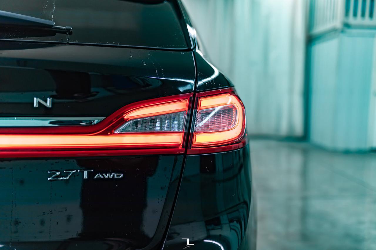 2017 Lincoln MKX AWD Reserve Leather Roof Nav BCam Red Deer AB