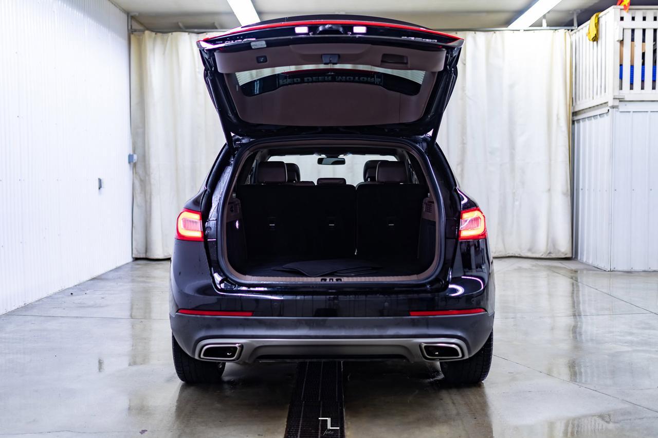 2017 Lincoln MKX AWD Reserve Leather Roof Nav BCam Red Deer AB