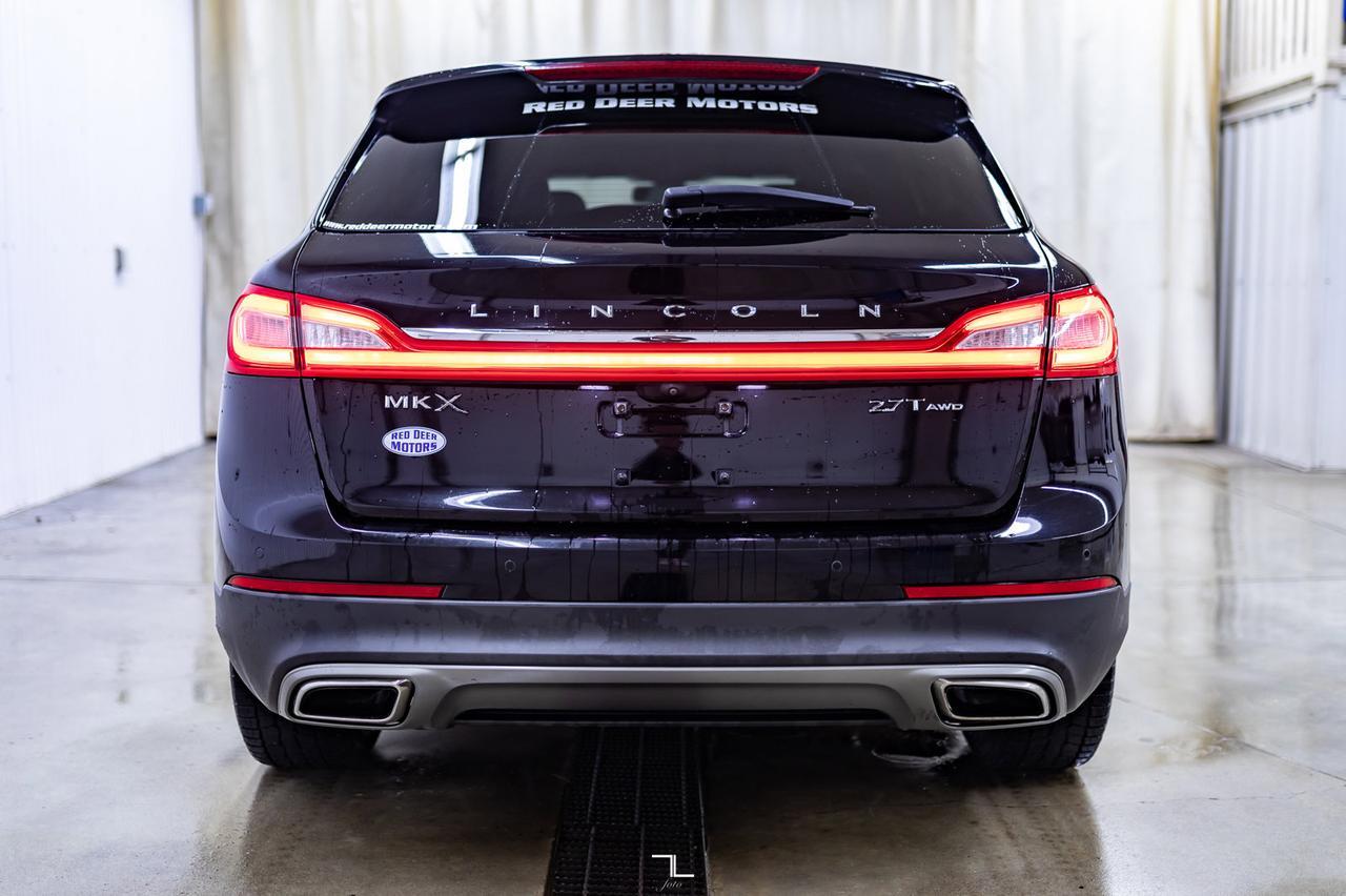 2017 Lincoln MKX AWD Reserve Leather Roof Nav BCam Red Deer AB