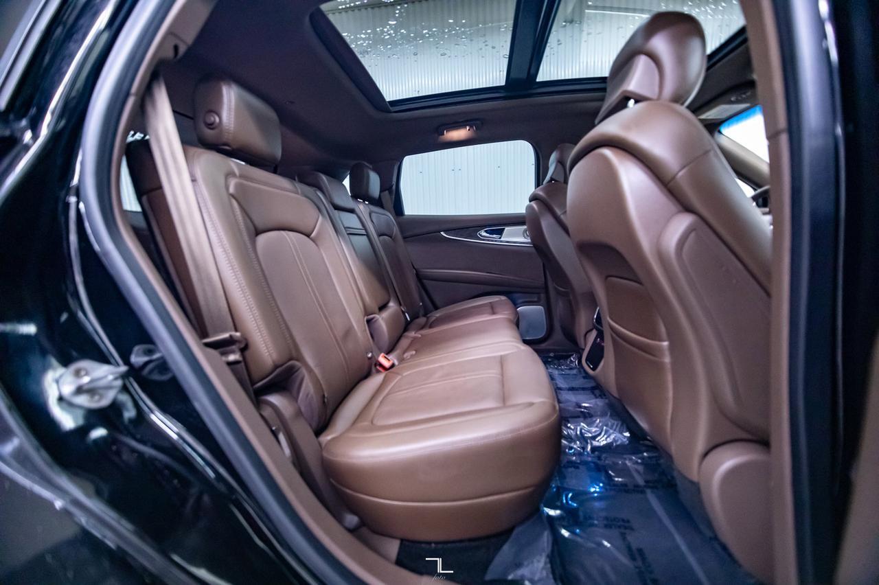 2017 Lincoln MKX AWD Reserve Leather Roof Nav BCam Red Deer AB