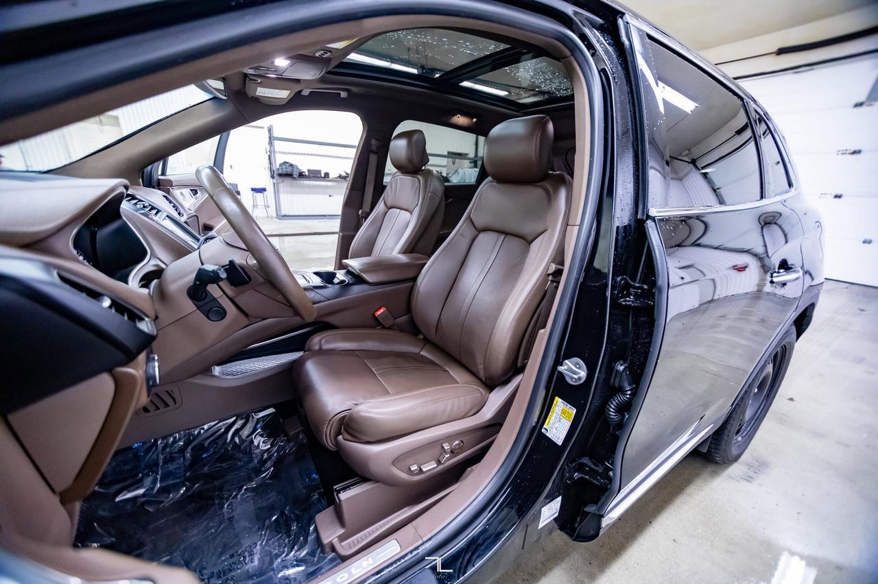 2017 Lincoln MKX AWD Reserve Leather Roof Nav BCam Red Deer AB