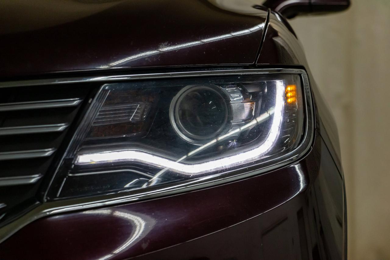 2017 Lincoln MKX AWD Reserve Leather Roof Nav BCam Red Deer AB