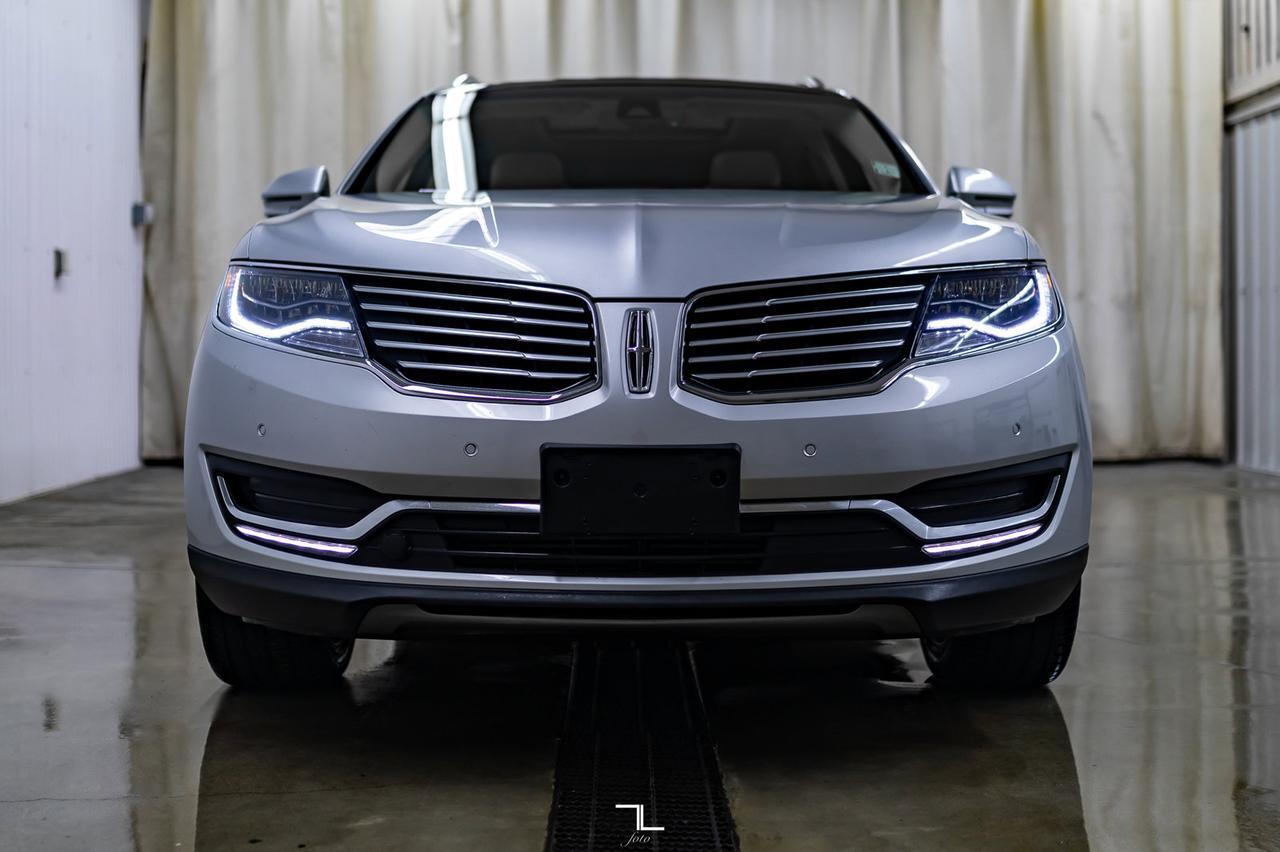 2017 Lincoln MKX AWD Reserve Leather Roof Nav BCam Red Deer AB