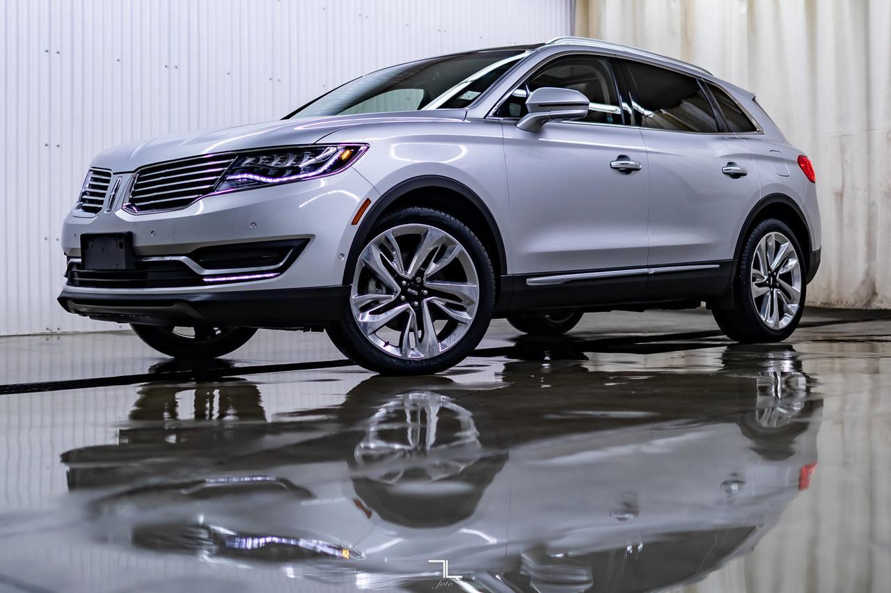 2017 Lincoln MKX AWD Reserve Leather Roof Nav BCam Red Deer AB