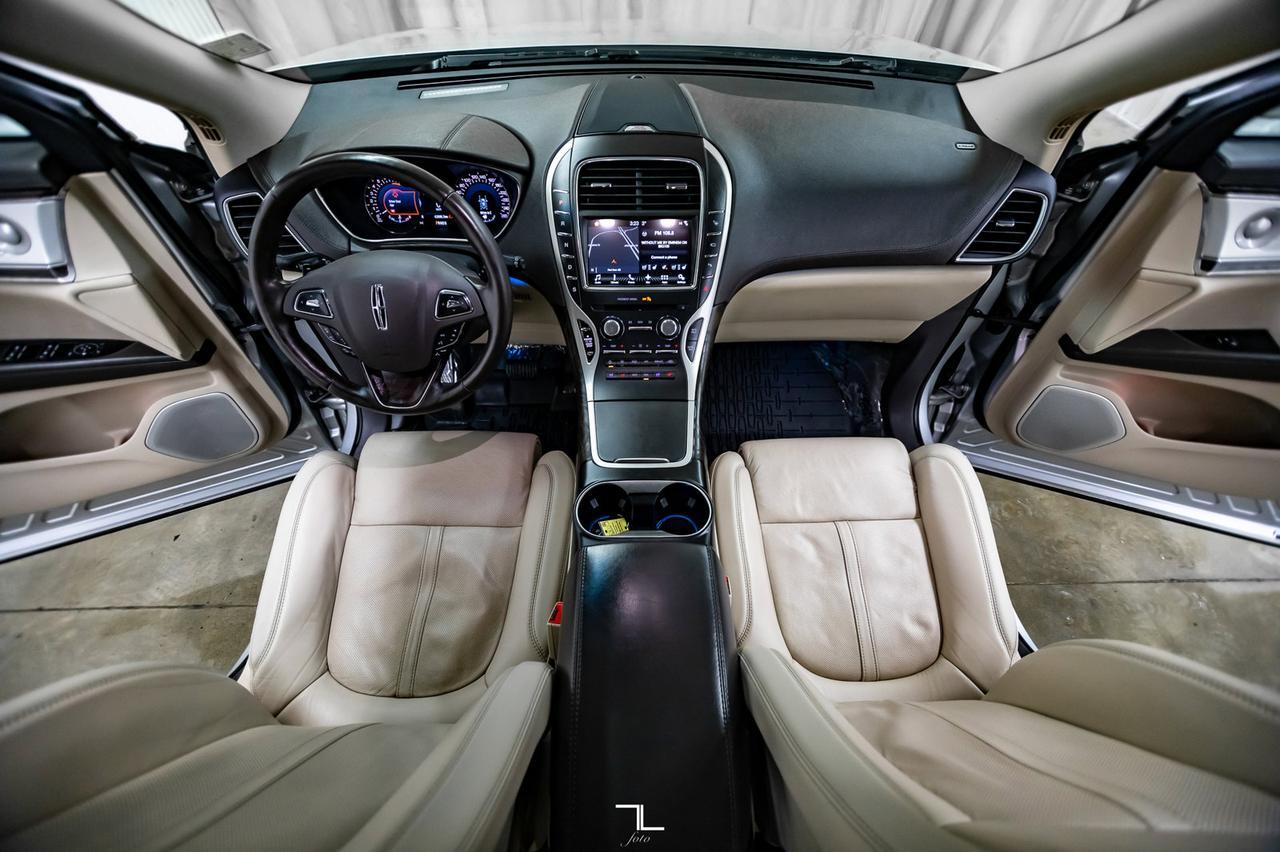 2017 Lincoln MKX AWD Reserve Leather Roof Nav BCam Red Deer AB