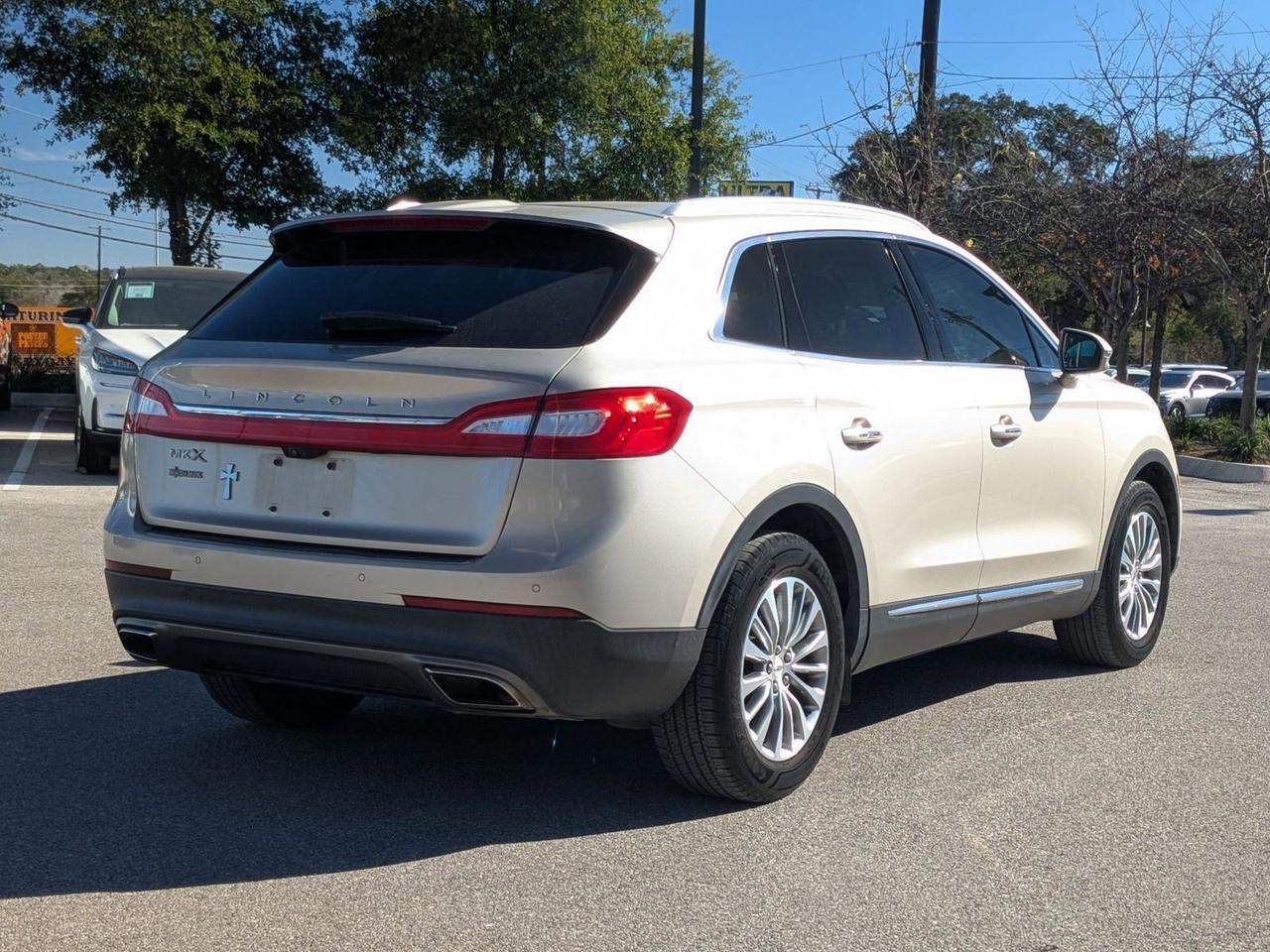 2017 Lincoln MKX Select