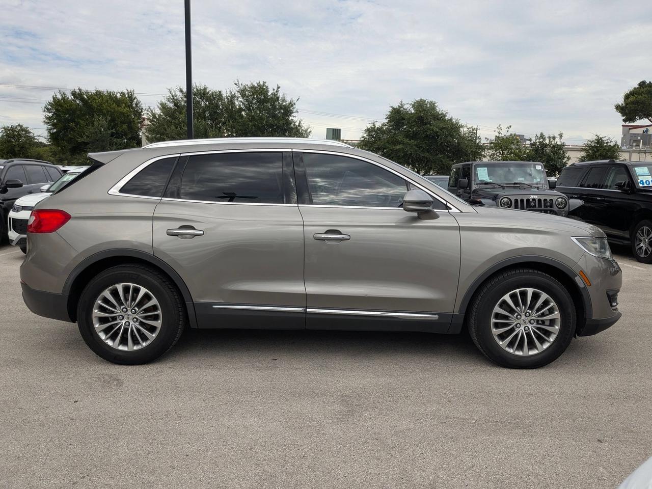 2017 Lincoln MKX Select
