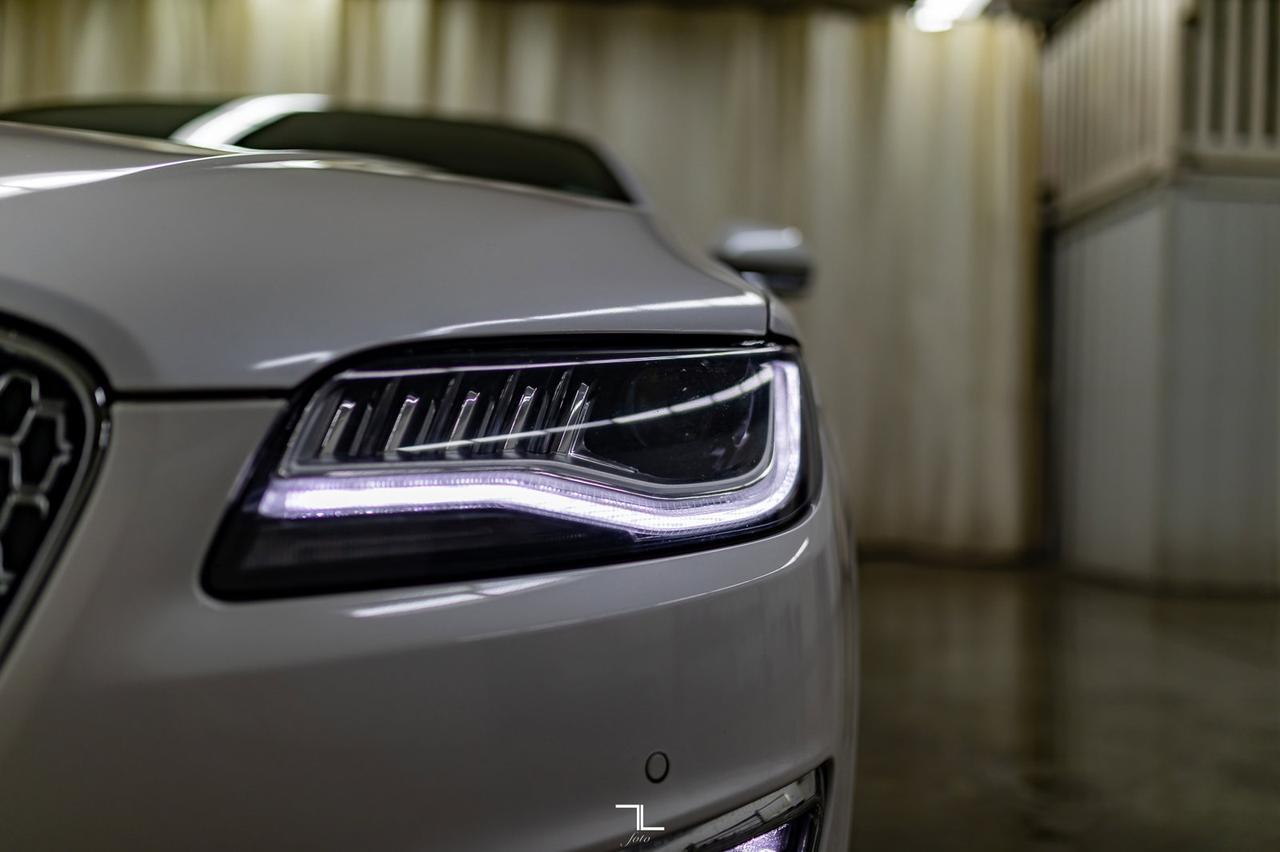 2017 Lincoln MKZ AWD Reserve Leather Roof Nav BCam Red Deer AB