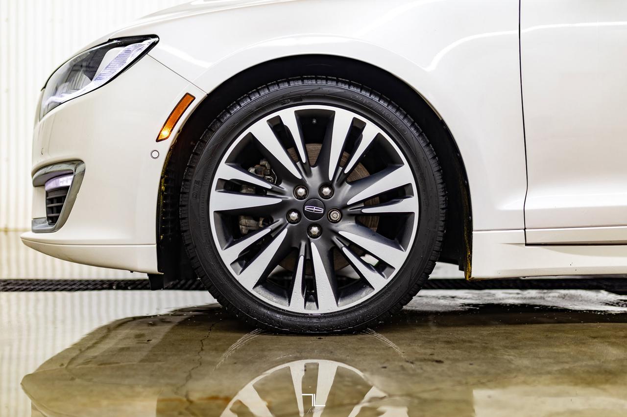 2017 Lincoln MKZ AWD Reserve Leather Roof Nav BCam Red Deer AB