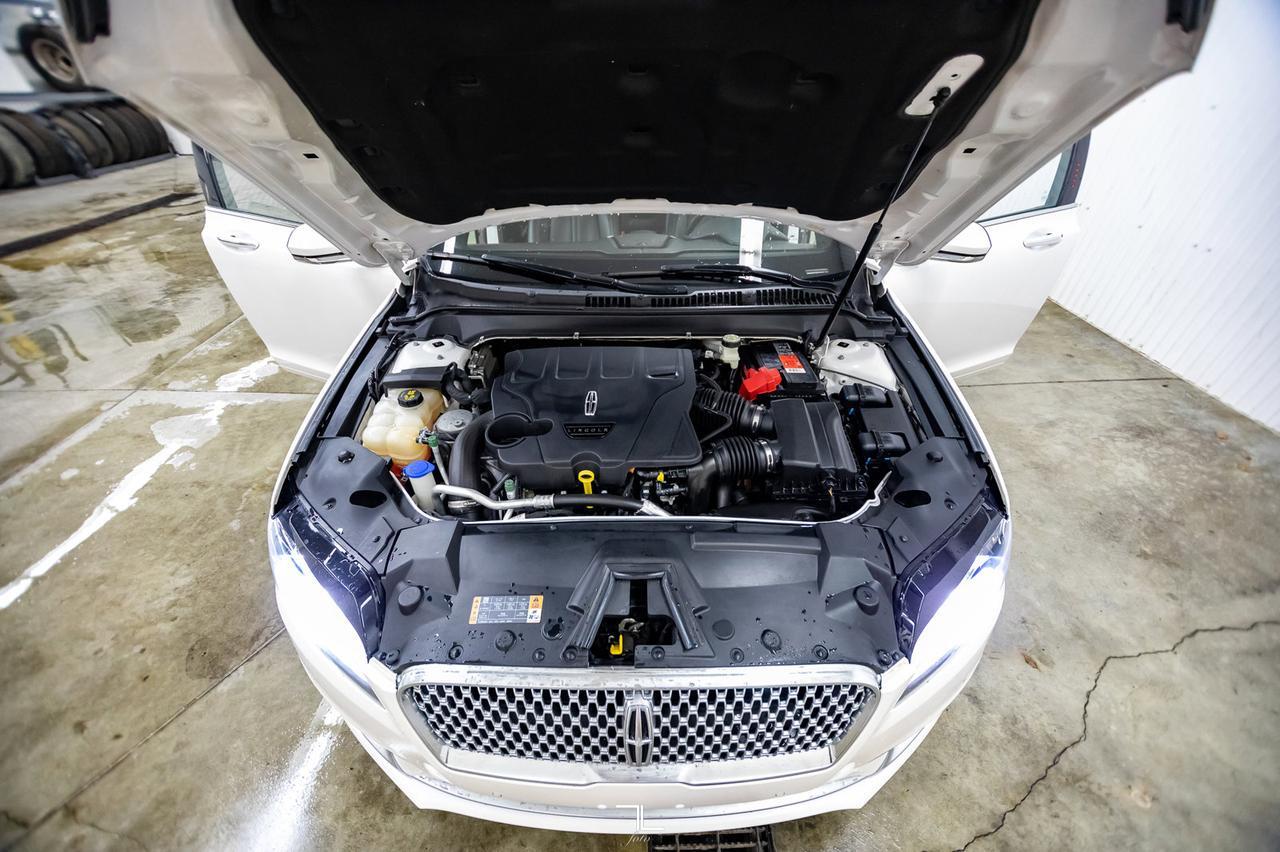 2017 Lincoln MKZ AWD Reserve Leather Roof Nav BCam Red Deer AB