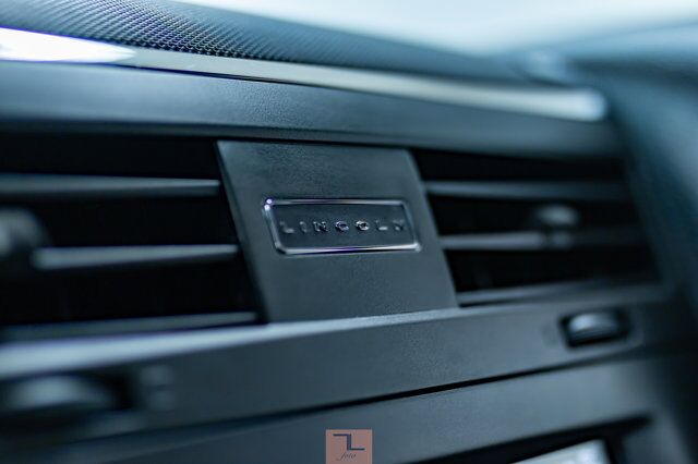 2017 Lincoln Navigator AWD Select Leather Roof Nav BCam Red Deer AB