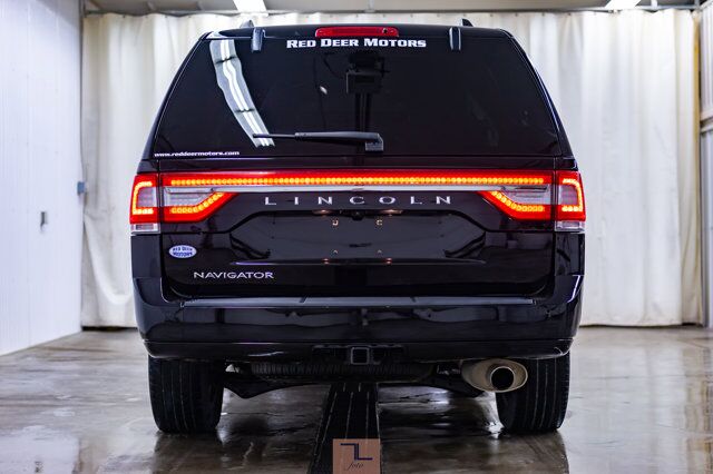 2017 Lincoln Navigator AWD Select Leather Roof Nav BCam Red Deer AB