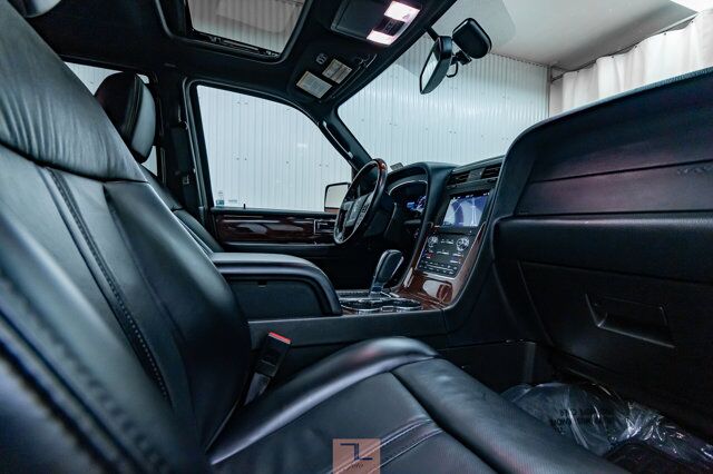 2017 Lincoln Navigator AWD Select Leather Roof Nav BCam Red Deer AB