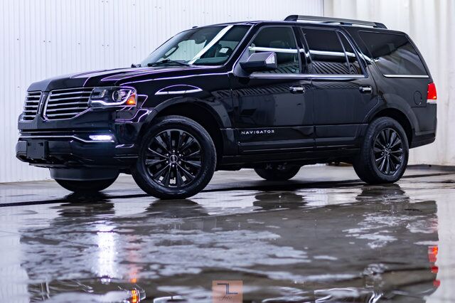 2017 Lincoln Navigator AWD Select Leather Roof Nav BCam Red Deer AB