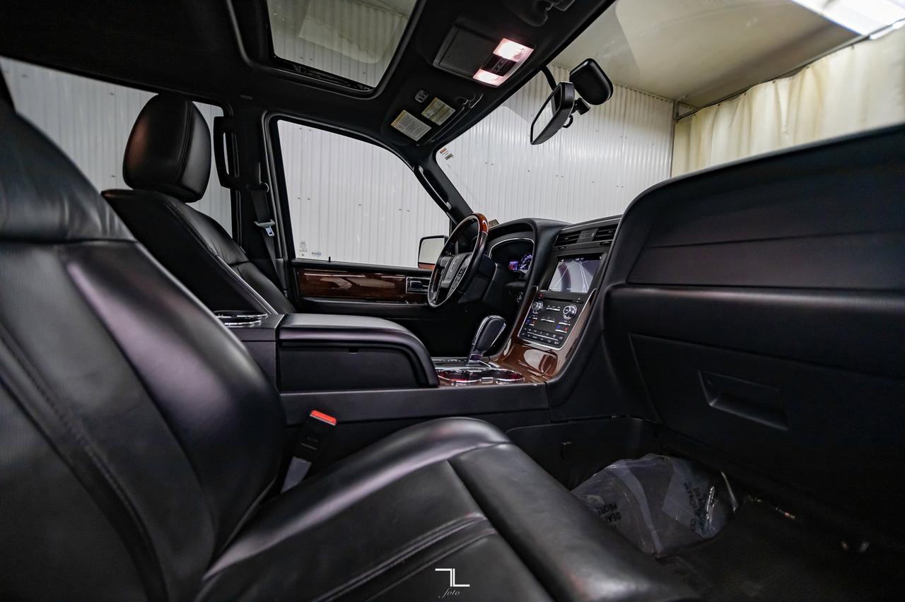 2017 Lincoln Navigator AWD Select Leather Roof Nav BCam Red Deer AB
