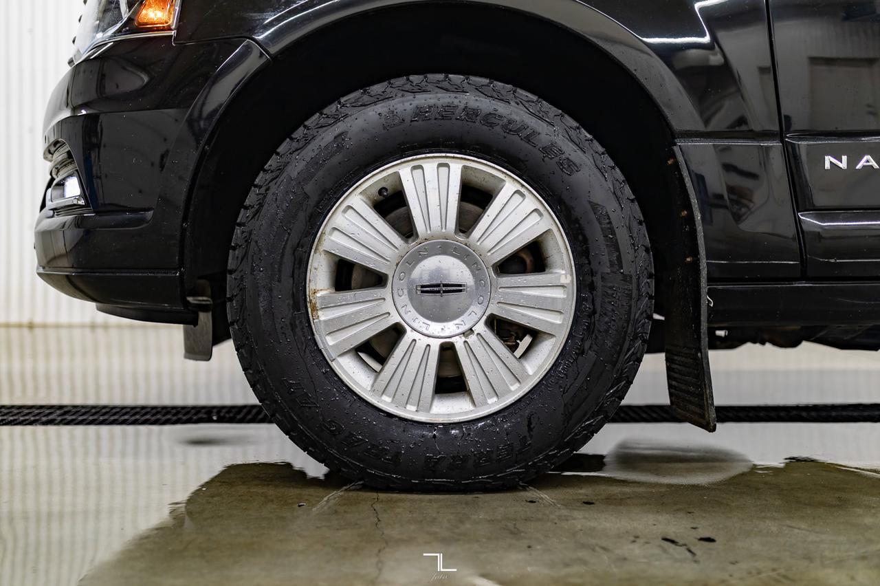 2017 Lincoln Navigator AWD Select Leather Roof Nav BCam Red Deer AB