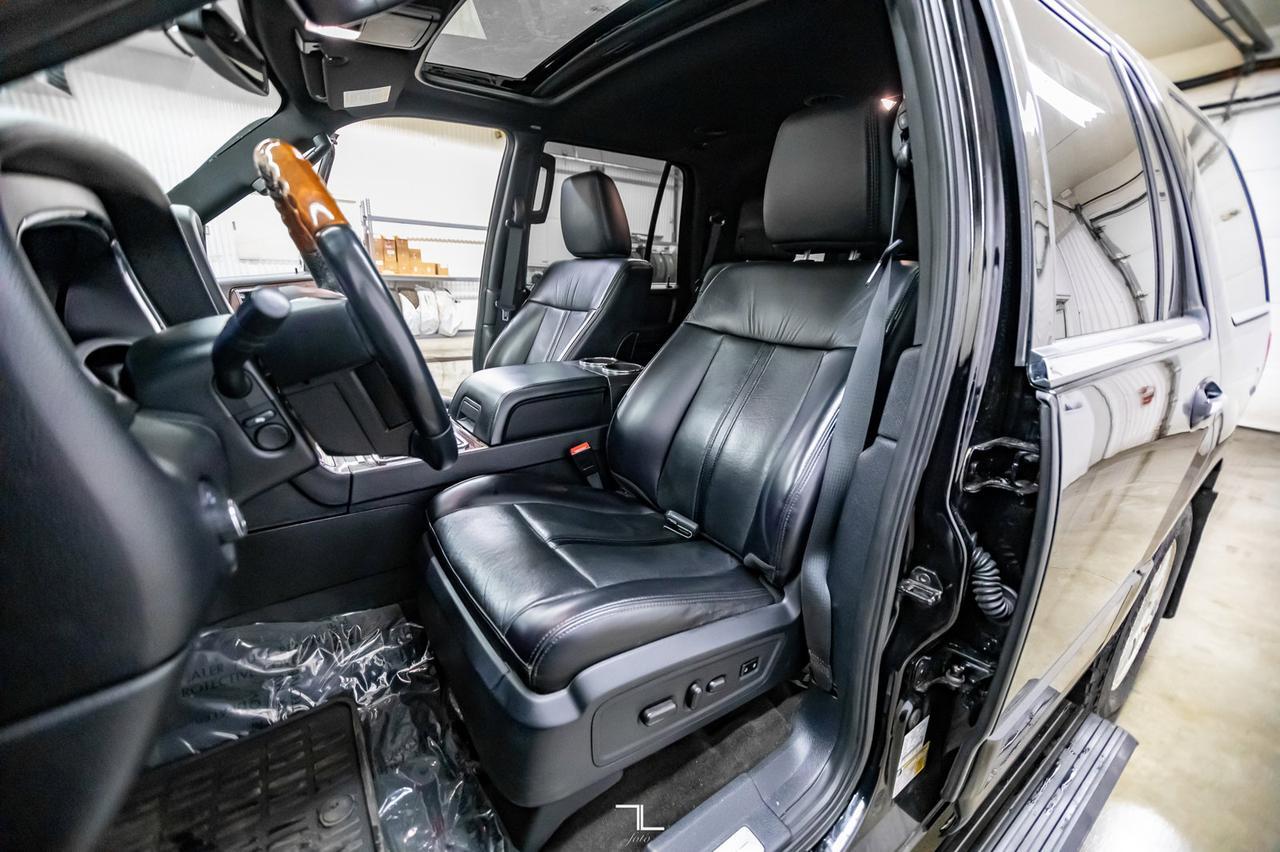 2017 Lincoln Navigator AWD Select Leather Roof Nav BCam Red Deer AB