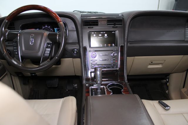2017 Lincoln Navigator L Reserve