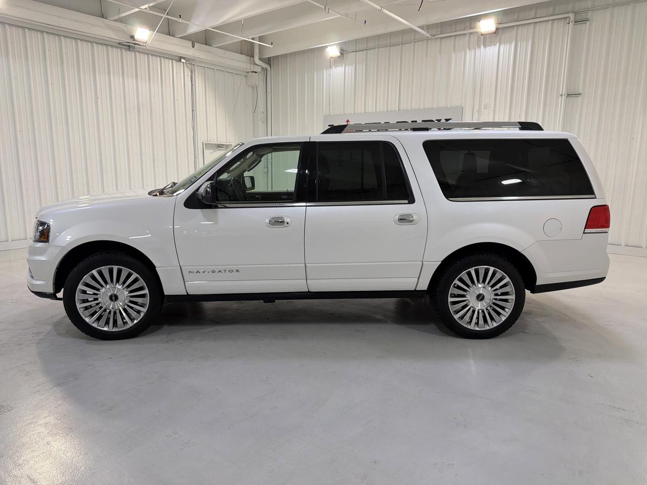 2017 Lincoln Navigator L Reserve