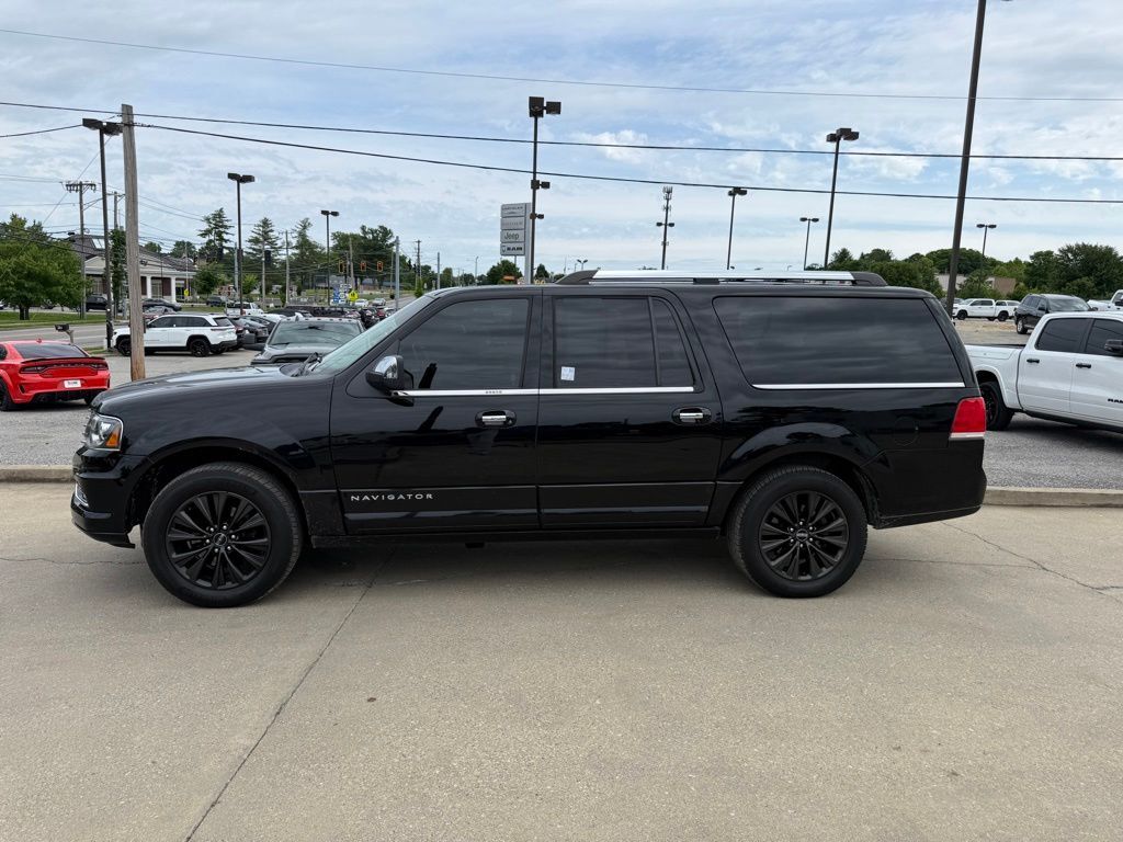 2017 Lincoln Navigator L Select Crestwood KY
