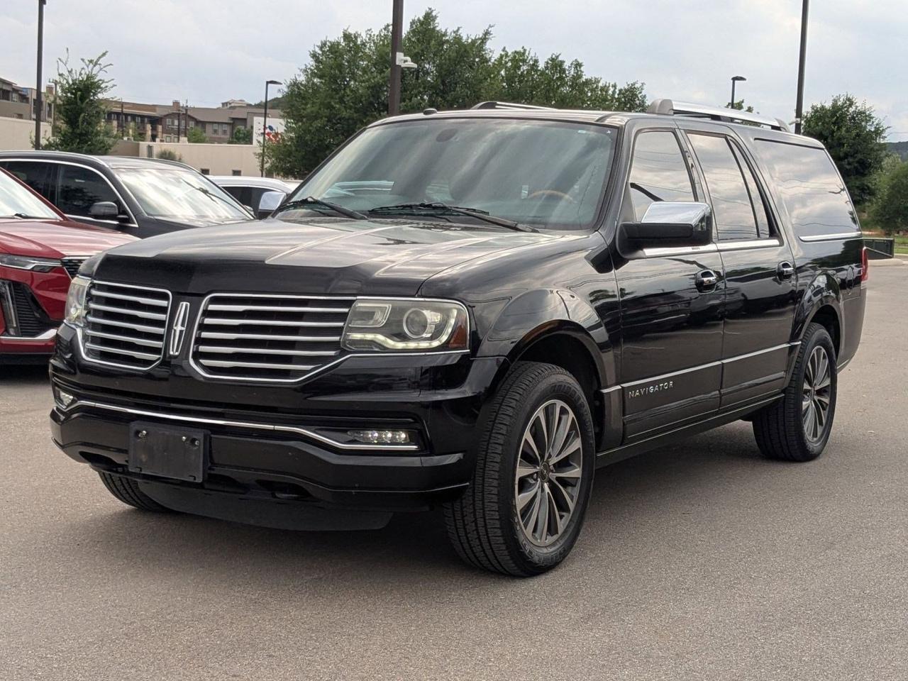 2017 Lincoln Navigator L Select