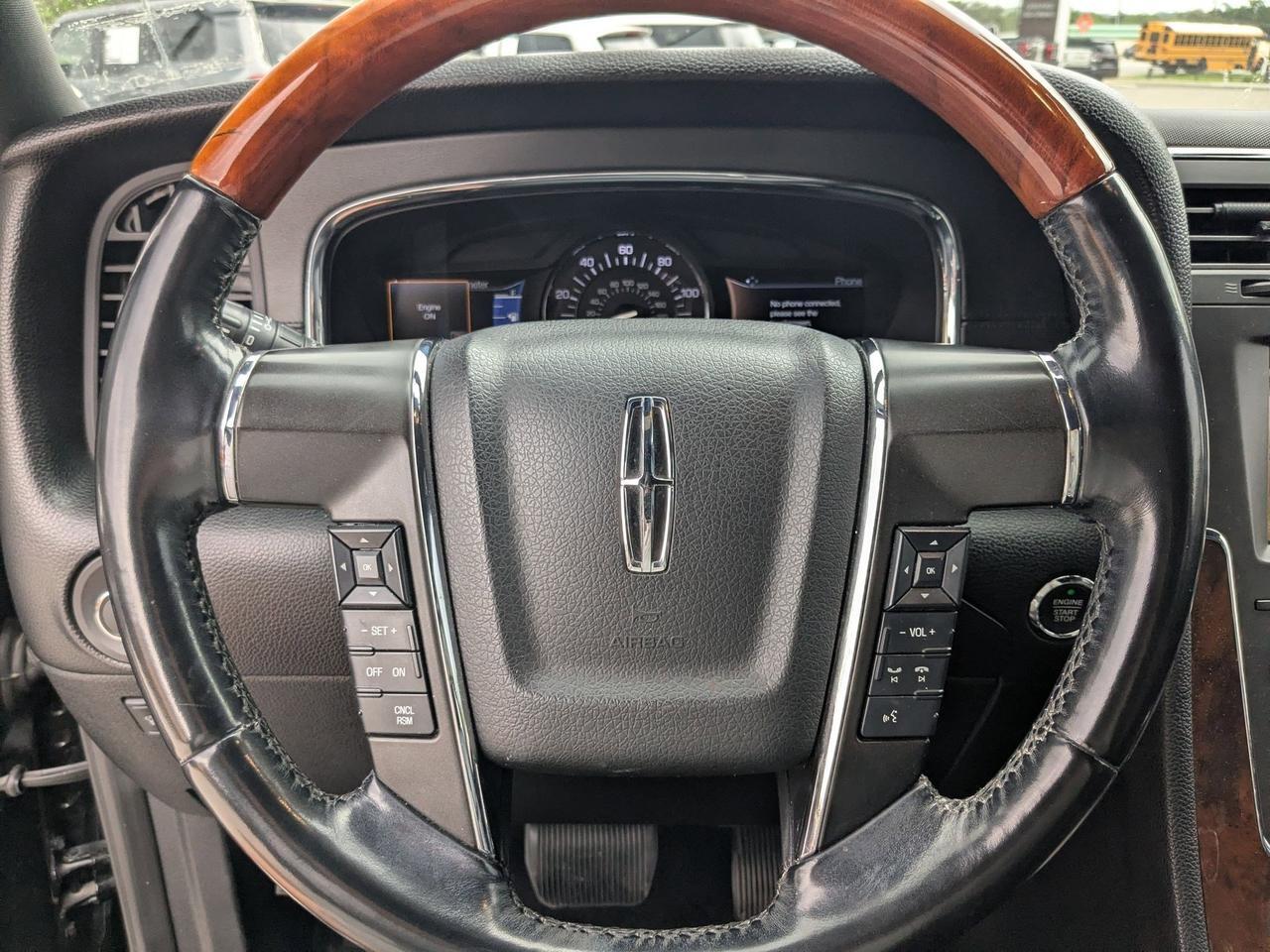 2017 Lincoln Navigator L Select