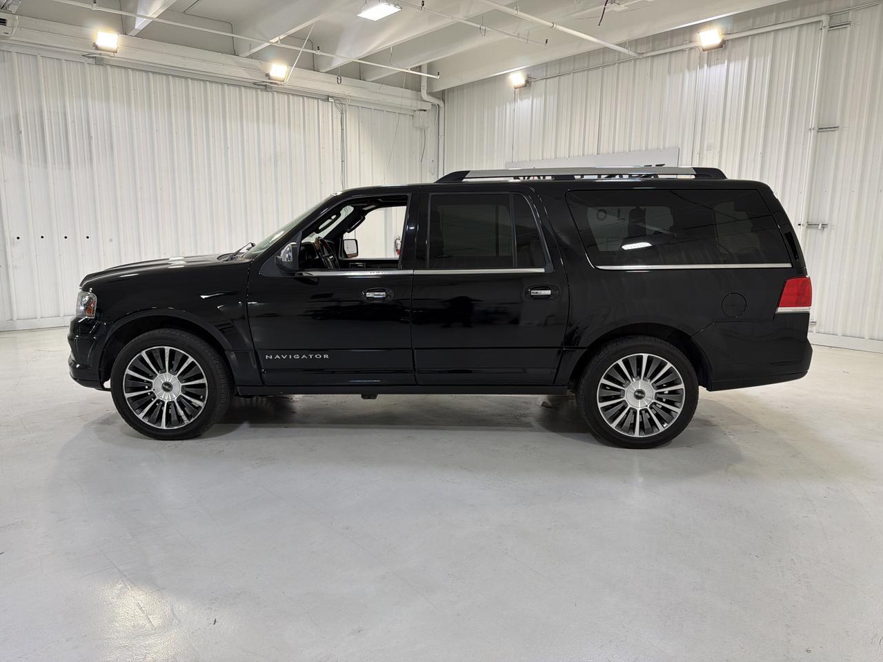 2017 Lincoln Navigator L Select