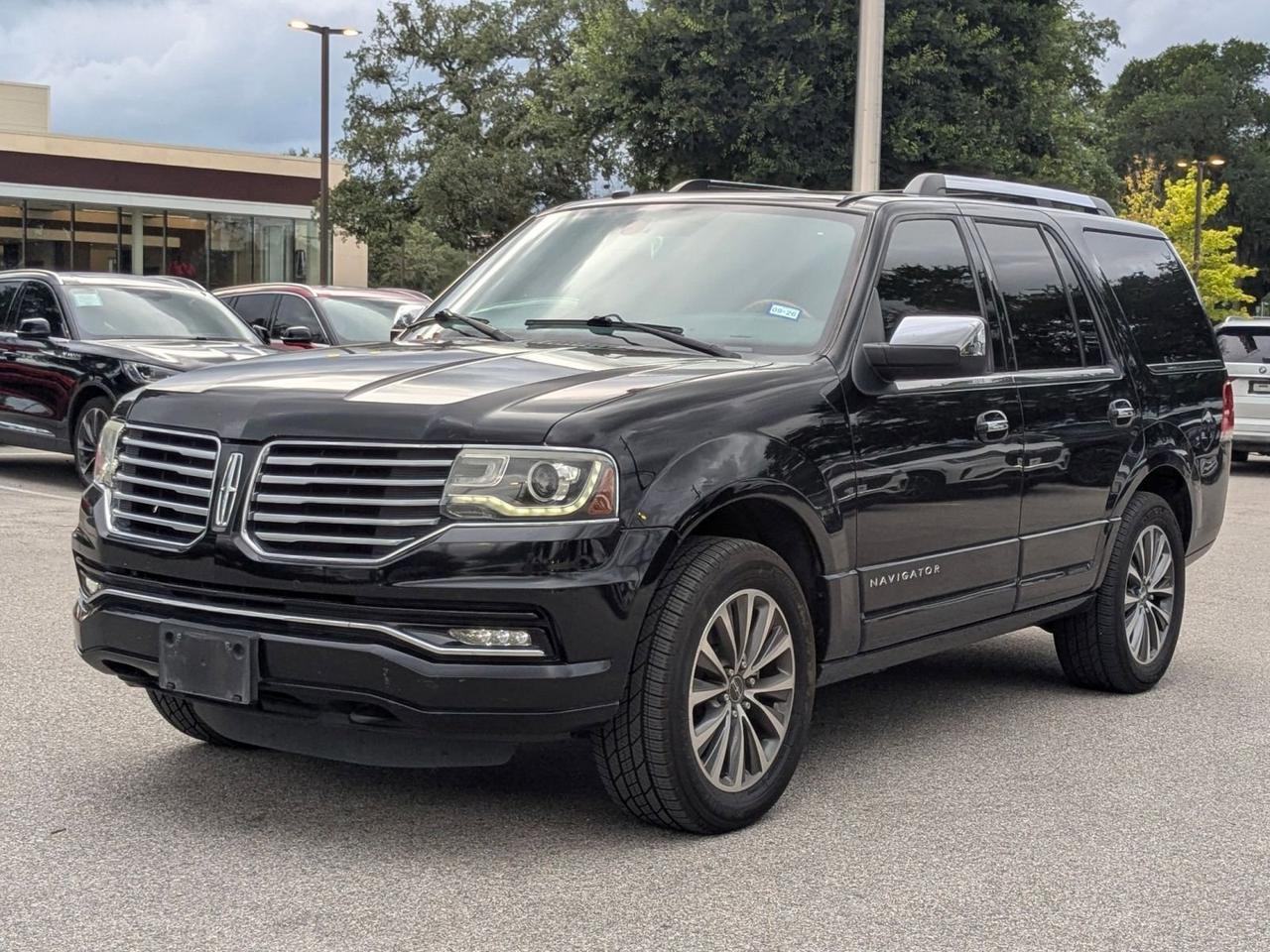 2017 Lincoln Navigator Select