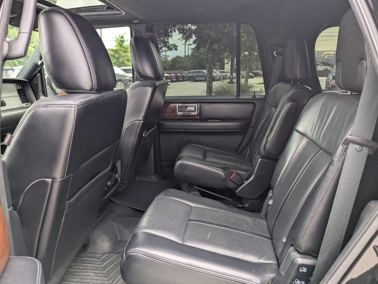 2017 Lincoln Navigator Select