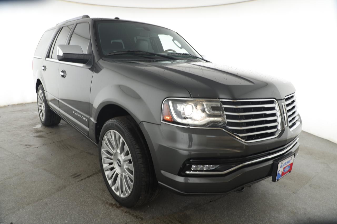 2017 Lincoln Navigator Select