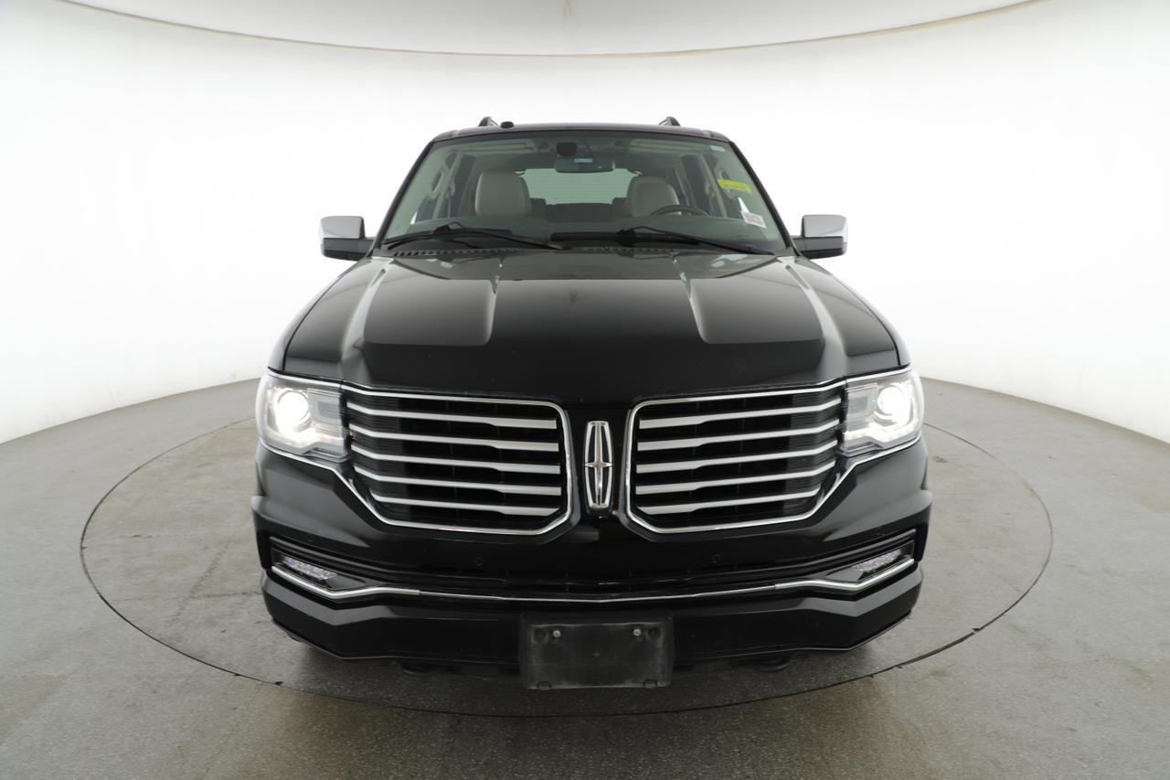 2017 Lincoln Navigator Select