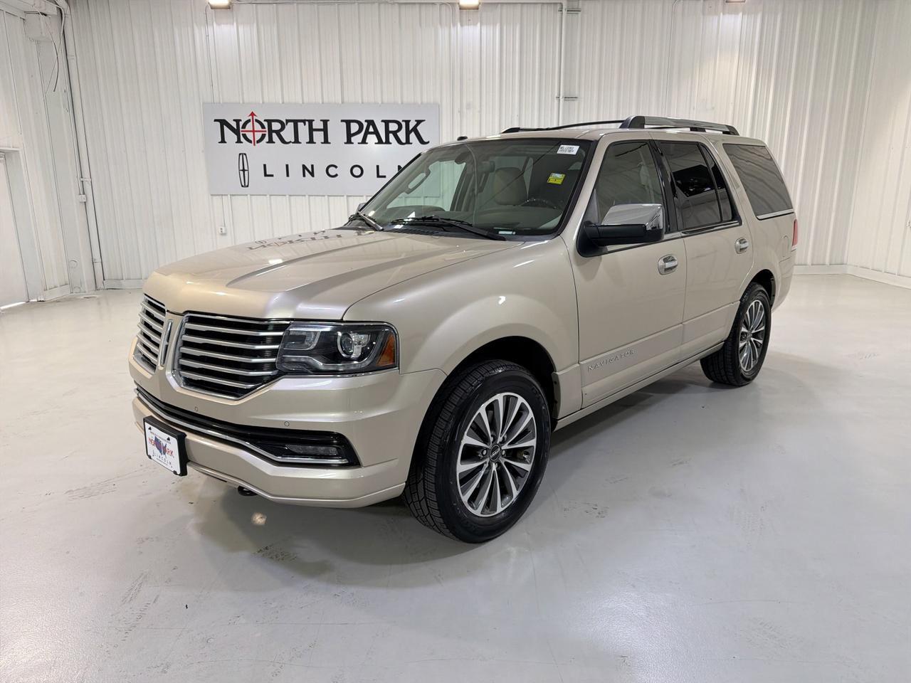 2017 Lincoln Navigator Select