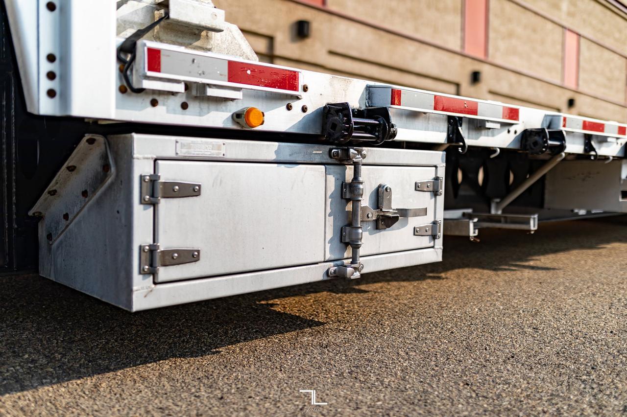 2017 Lode King 53 FT Aluminum/Steel Combo Double Step Flat Deck Trailer Red Deer AB