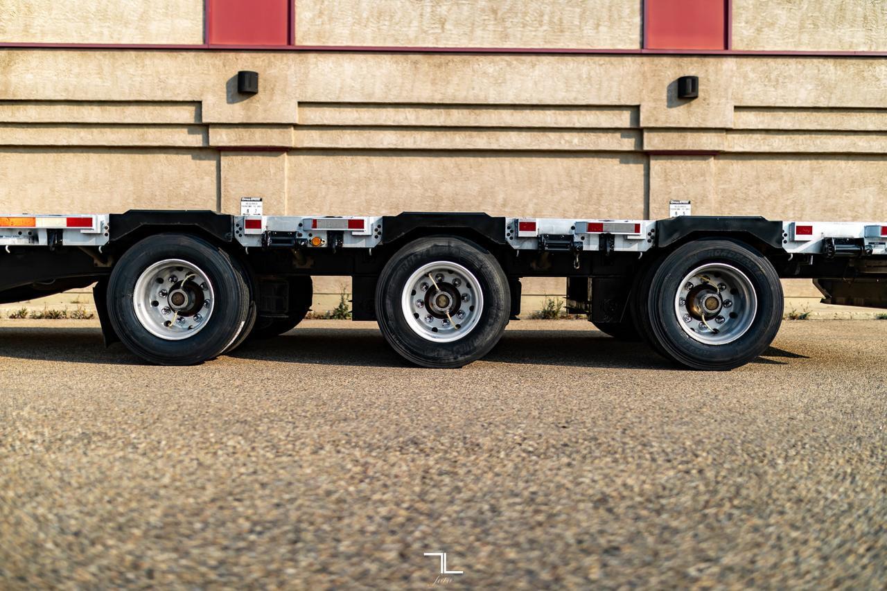 2017 Lode King 53 FT Aluminum/Steel Combo Double Step Flat Deck Trailer Red Deer AB