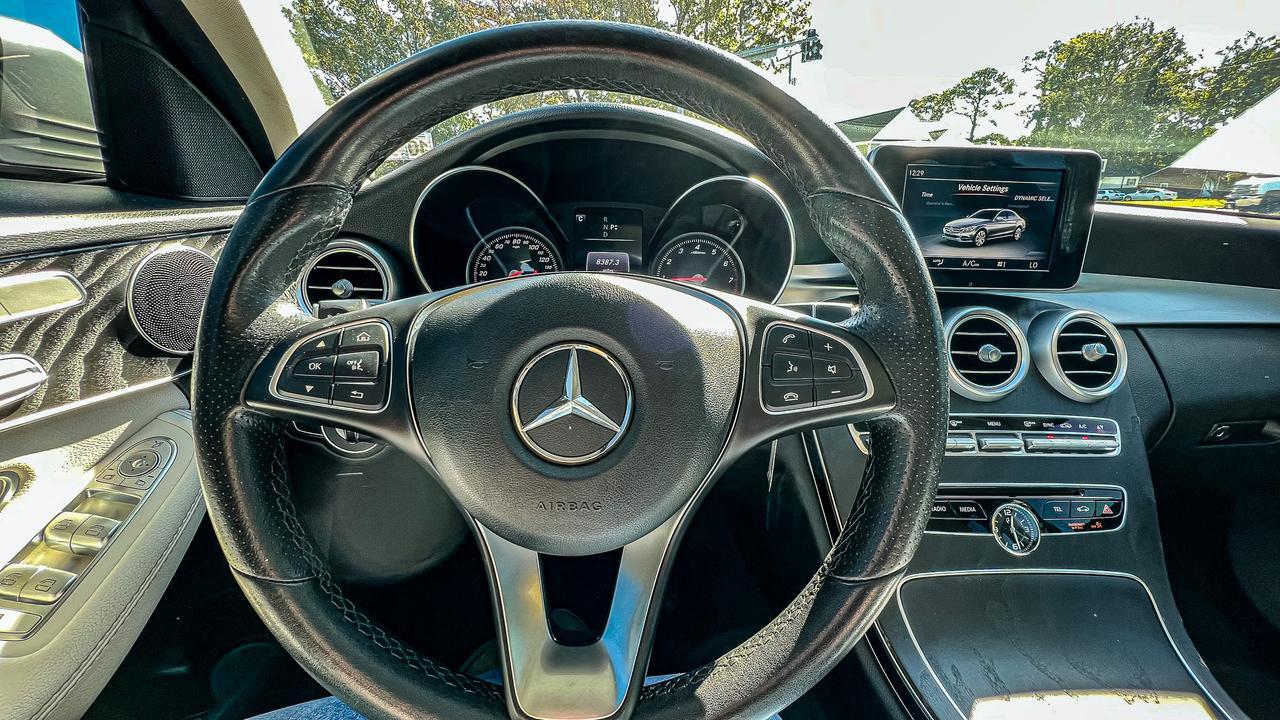 2017 MERCEDESBENZ CCLASS C300 RWD, NAVIGATION, SUNROOF, PRIVACY GLASS