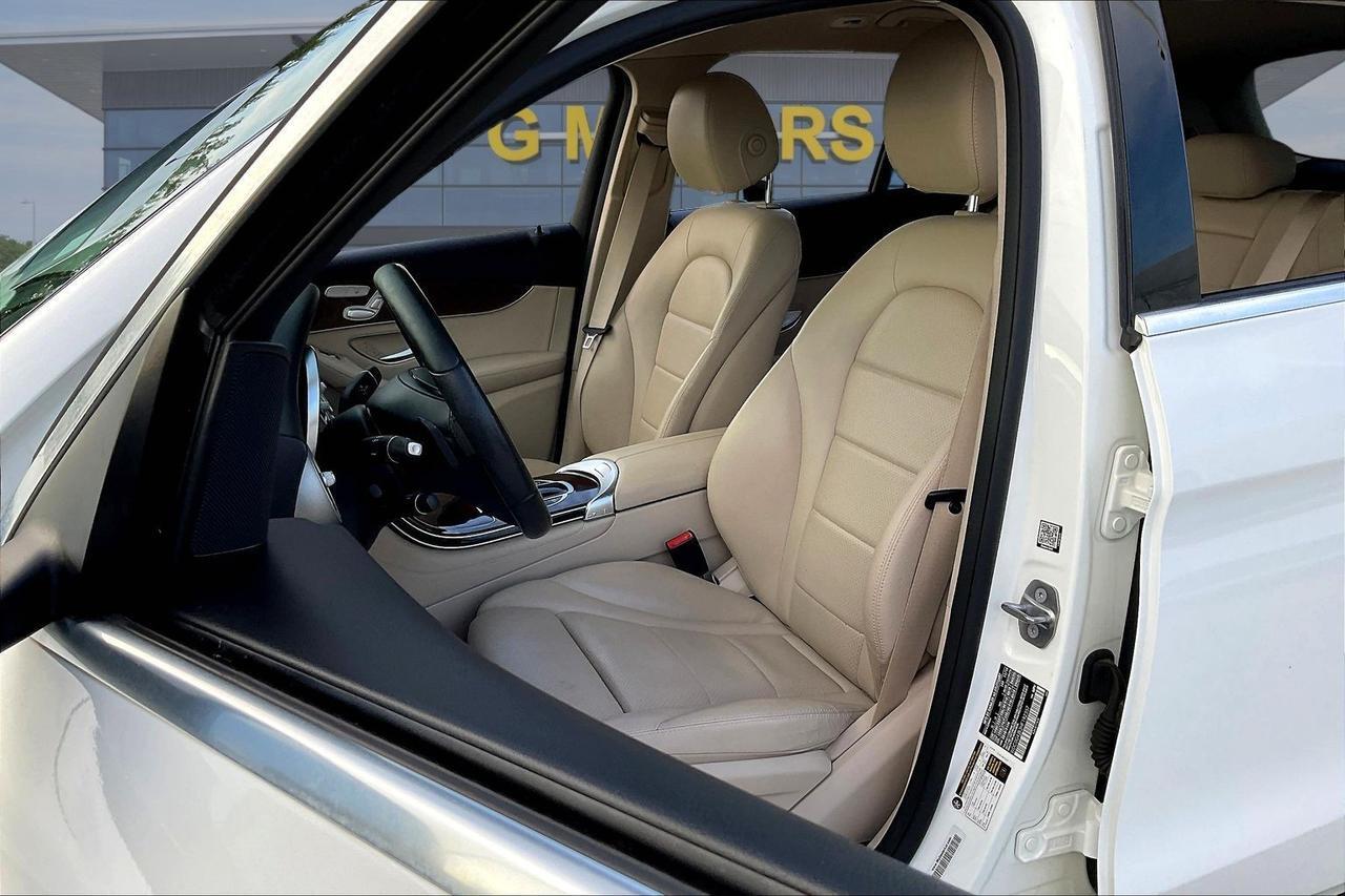 2017 MERCEDES-BENZ GLC 300 Houston TX