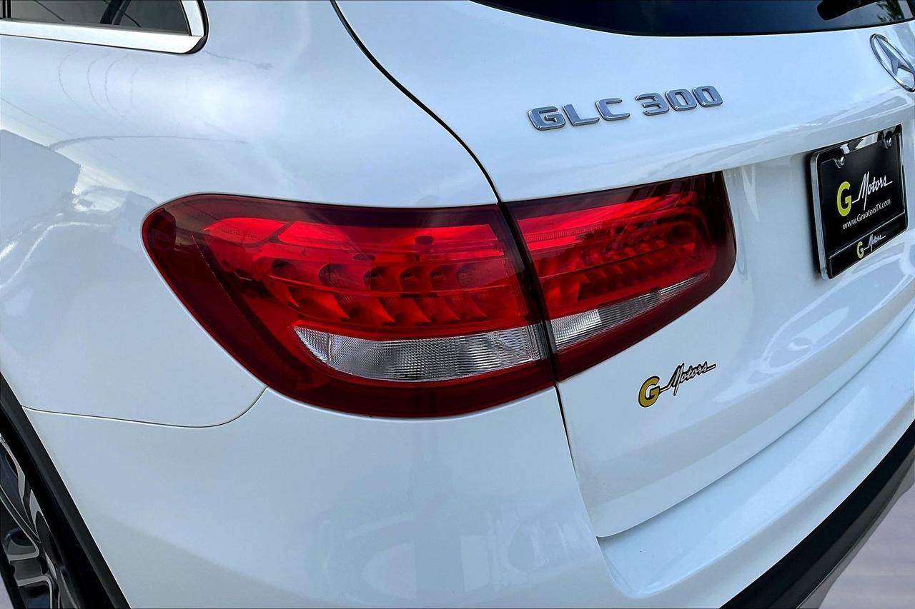 2017 MERCEDES-BENZ GLC 300 Houston TX