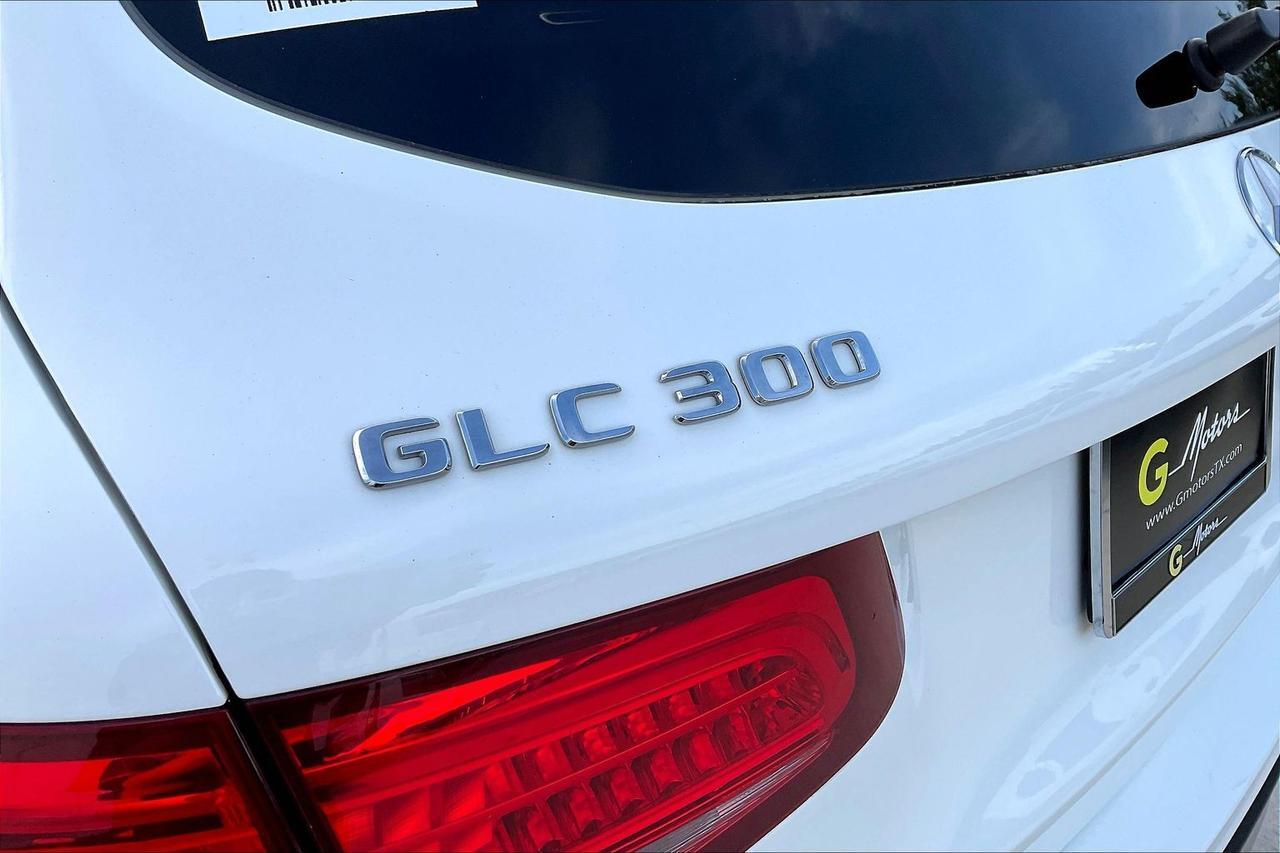 2017 MERCEDES-BENZ GLC 300 Houston TX