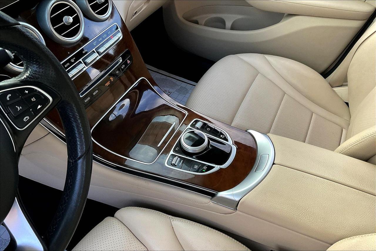 2017 MERCEDES-BENZ GLC 300 Houston TX