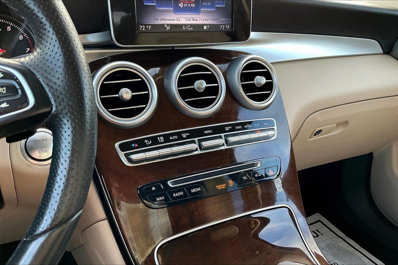 2017 MERCEDES-BENZ GLC 300 Houston TX