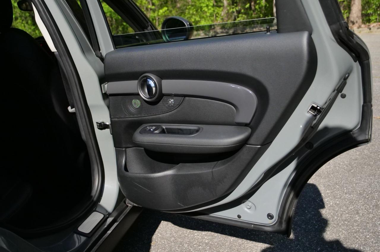 2017 MINI Clubman Cooper S ALL4 / Cold Weather Package / Premium Package! Lincolnton NC