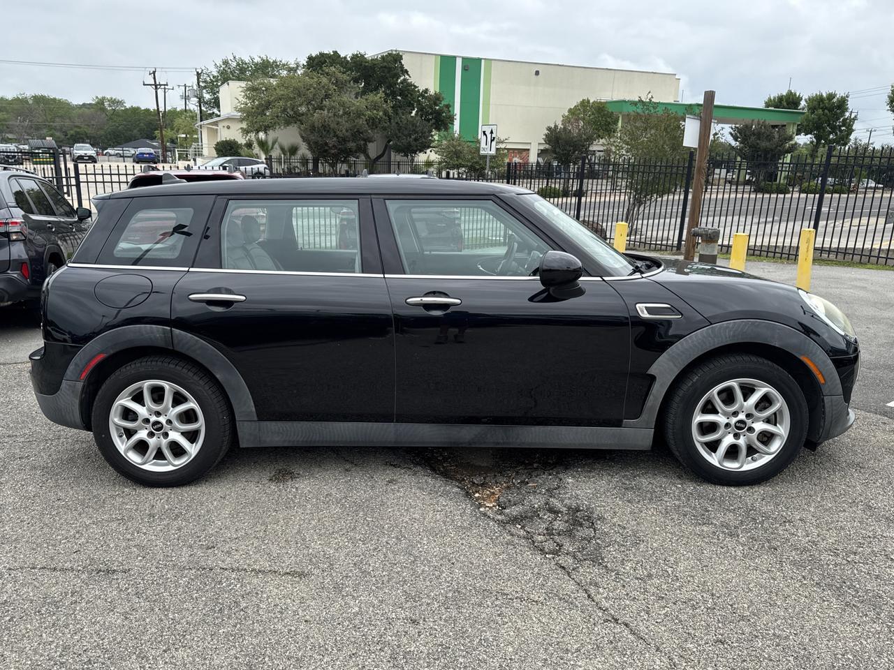 2017 MINI Clubman Cooper