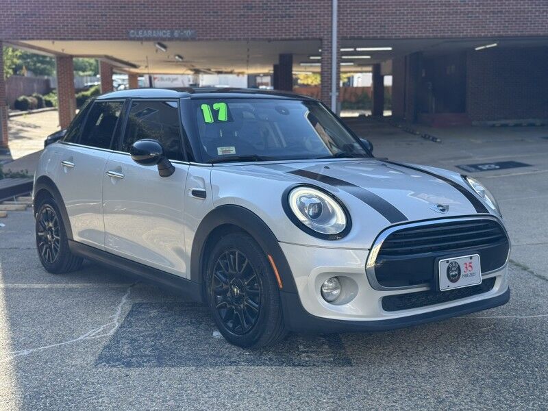 2017 MINI Cooper 4-Door Hatchback FWD Arlington VA
