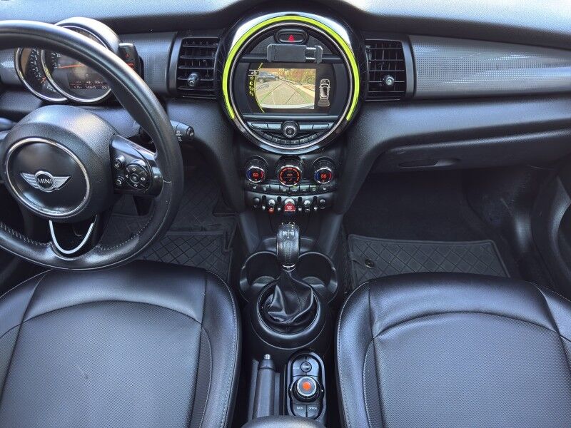 2017 MINI Cooper 4-Door Hatchback FWD Arlington VA